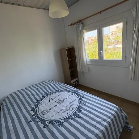 The Waterfront * フロンティニャン