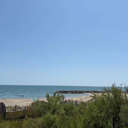 度假居 The Waterfront