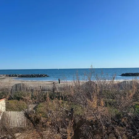 The Waterfront 弗龙蒂尼昂